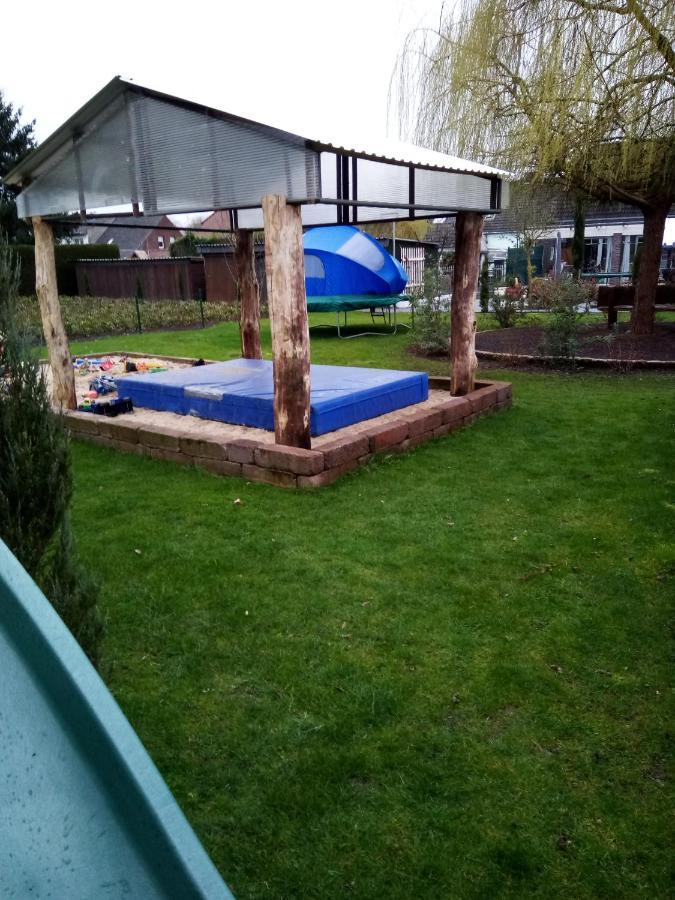 Urlaub machen im großen Garten direkt am Kinderparadis Irrland Kevelaer Exterior foto