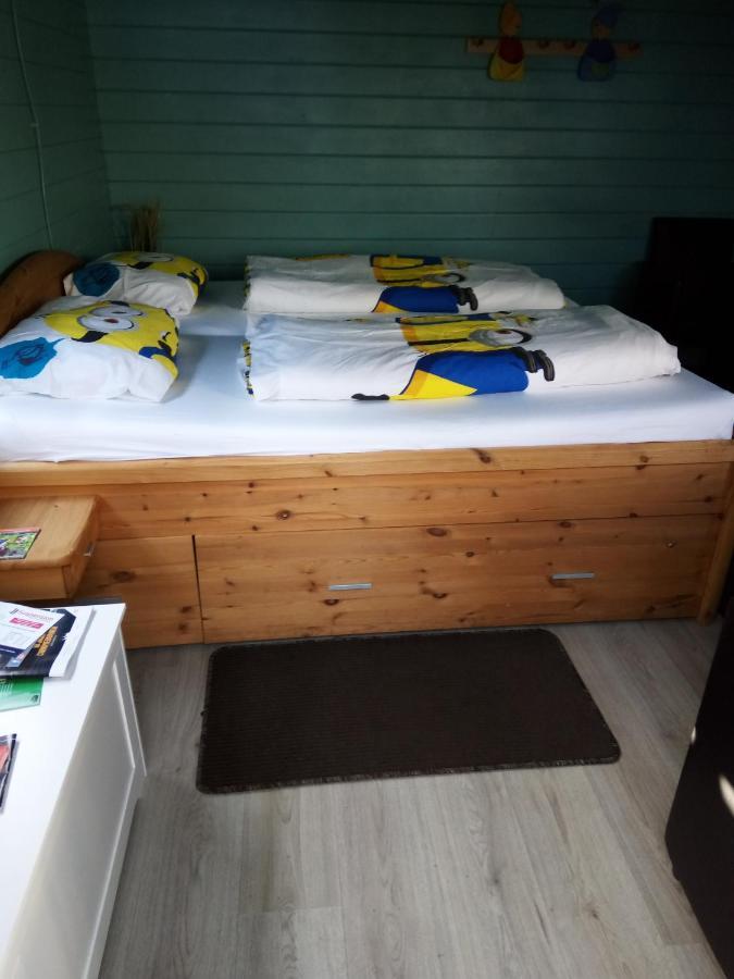 Urlaub machen im großen Garten direkt am Kinderparadis Irrland Kevelaer Exterior foto